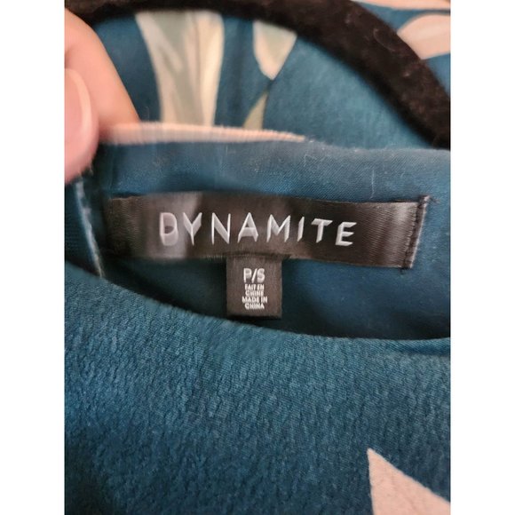 Dynamite Floral Mini Dress - Picture 6 of 9